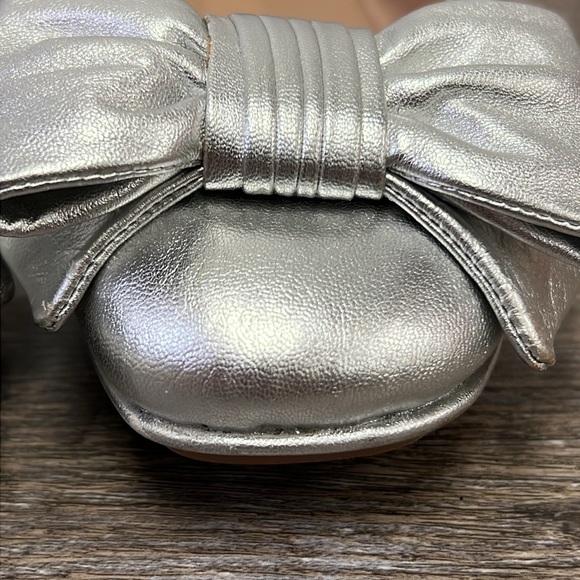 Tory Burch Silver Metallic Leather Ballet Flats Size 8 - Picture 11 of 13